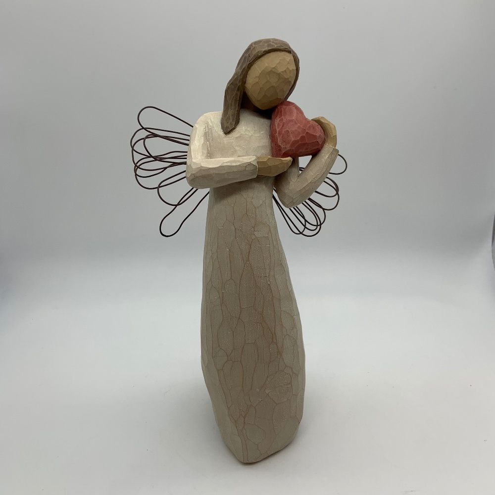 Vintage Willow Tree Angel of Heart Figurine Damdaco 2000 Susan Lordi